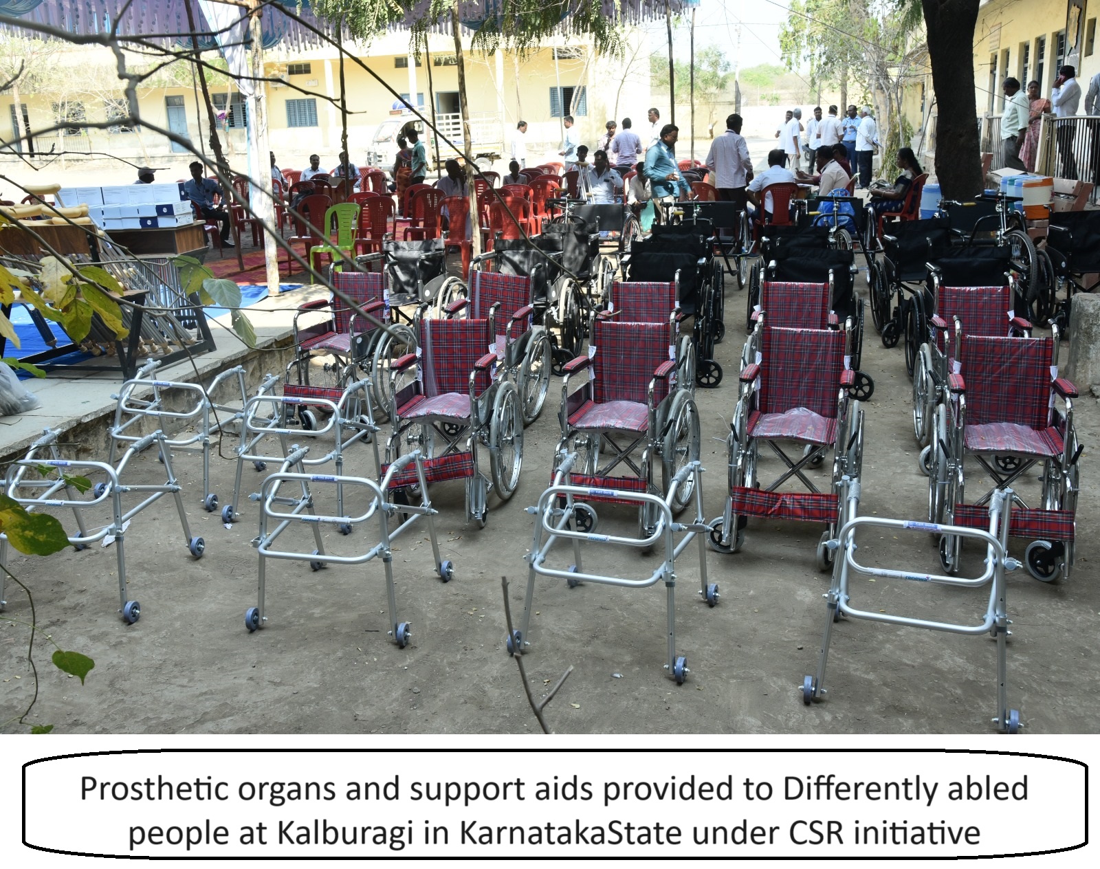Prosthetic organs and support aids provided to Differently abled people at Kalburagi in Karnataka State under CSR initiative | Kbsbankindia.in | Kbsbankindia.com | Gallery